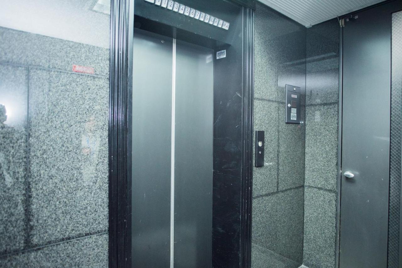 East End Building Central Osaka Apartments - Self Check-In Only Bagian luar foto